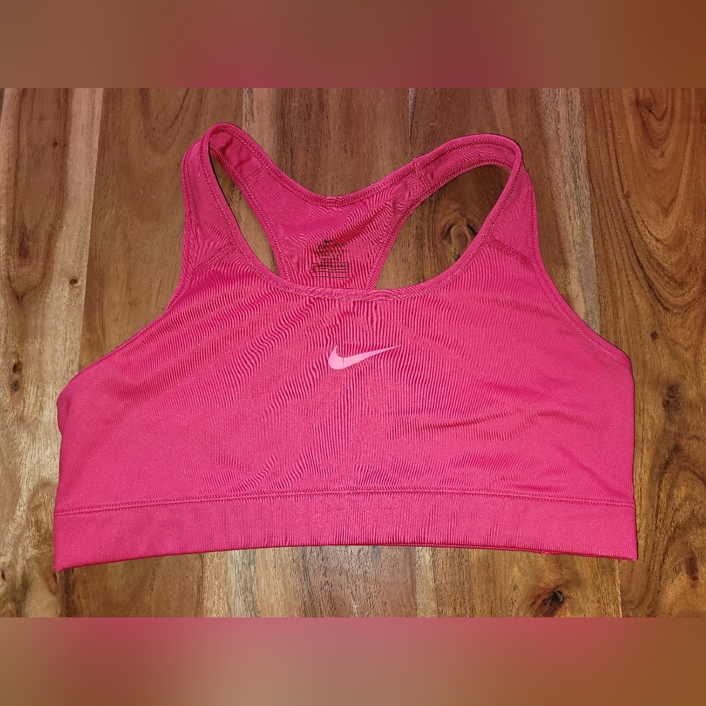L Nike sports bra